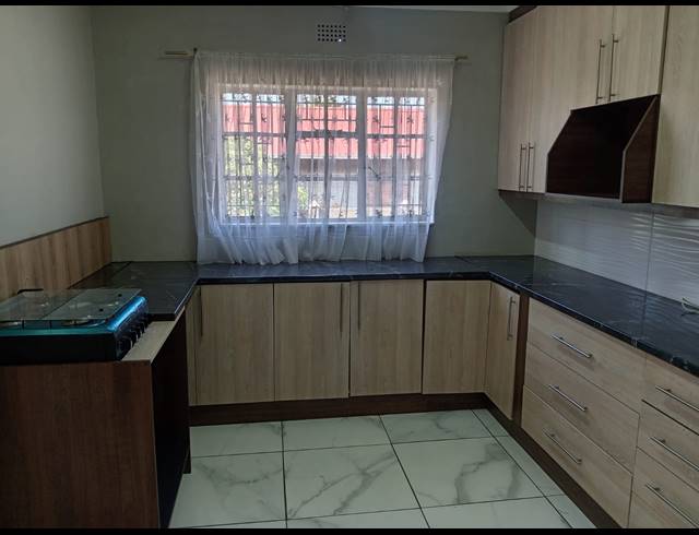 3 BEDROOM HOUSE TO LET IN VANDERBIJLPARK SW 5